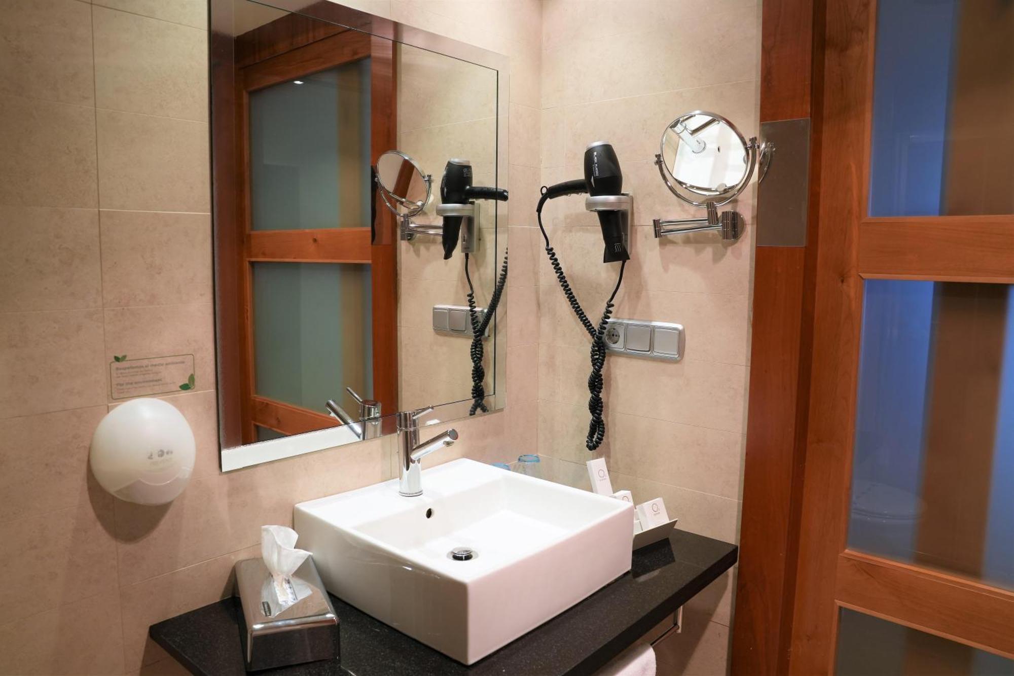 Port Azafata Valencia Otel Manises Dış mekan fotoğraf