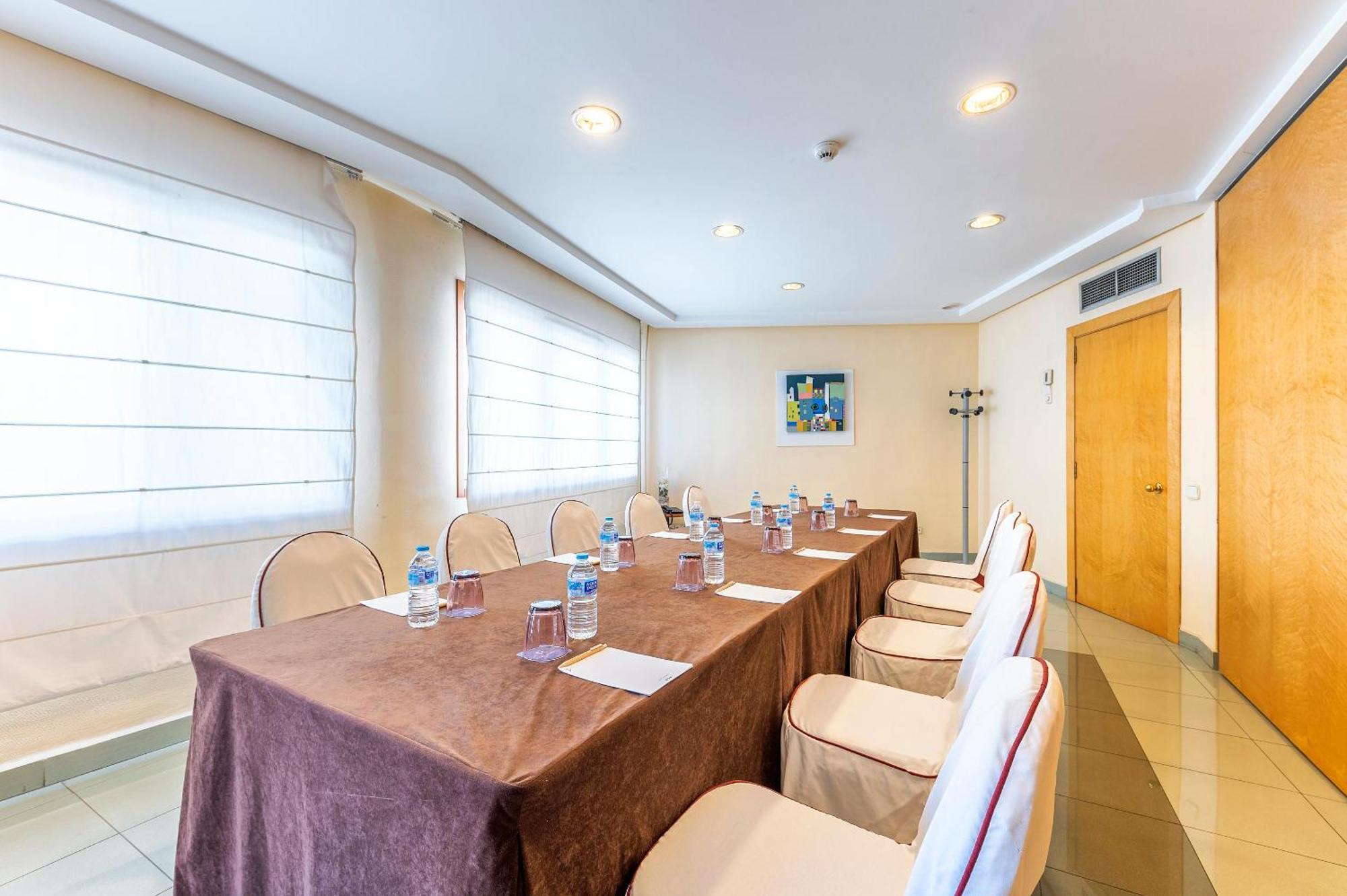 Port Azafata Valencia Otel Manises Dış mekan fotoğraf