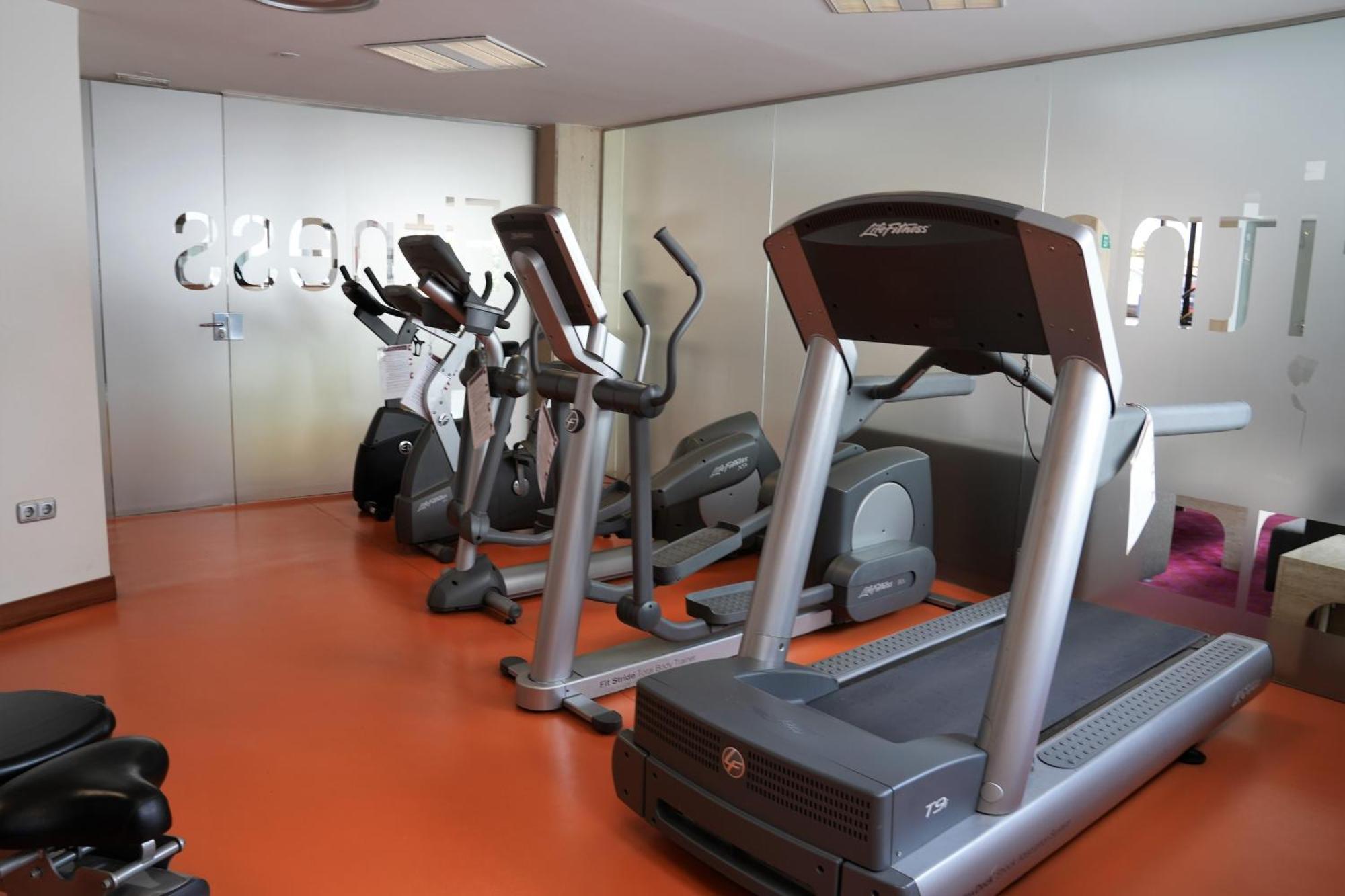 Port Azafata Valencia Otel Manises Dış mekan fotoğraf
